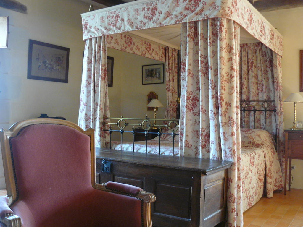 Manoir Du Bois Noblet Panzió Louerre Szoba fotó