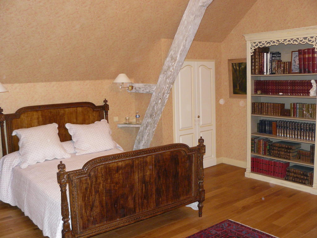 Manoir Du Bois Noblet Panzió Louerre Szoba fotó