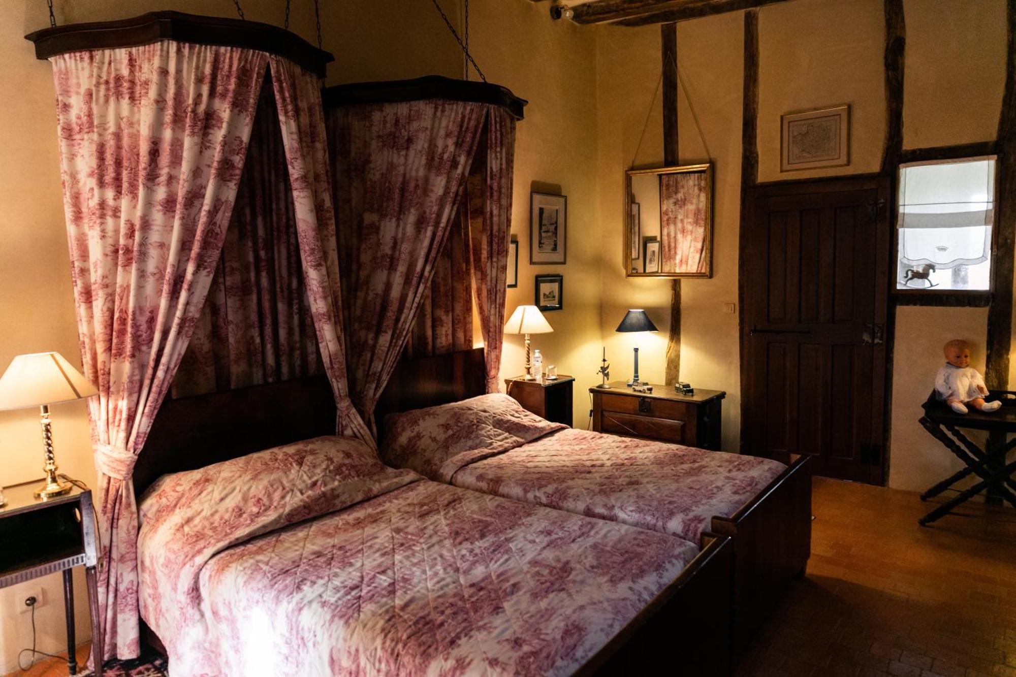Manoir Du Bois Noblet Panzió Louerre Kültér fotó